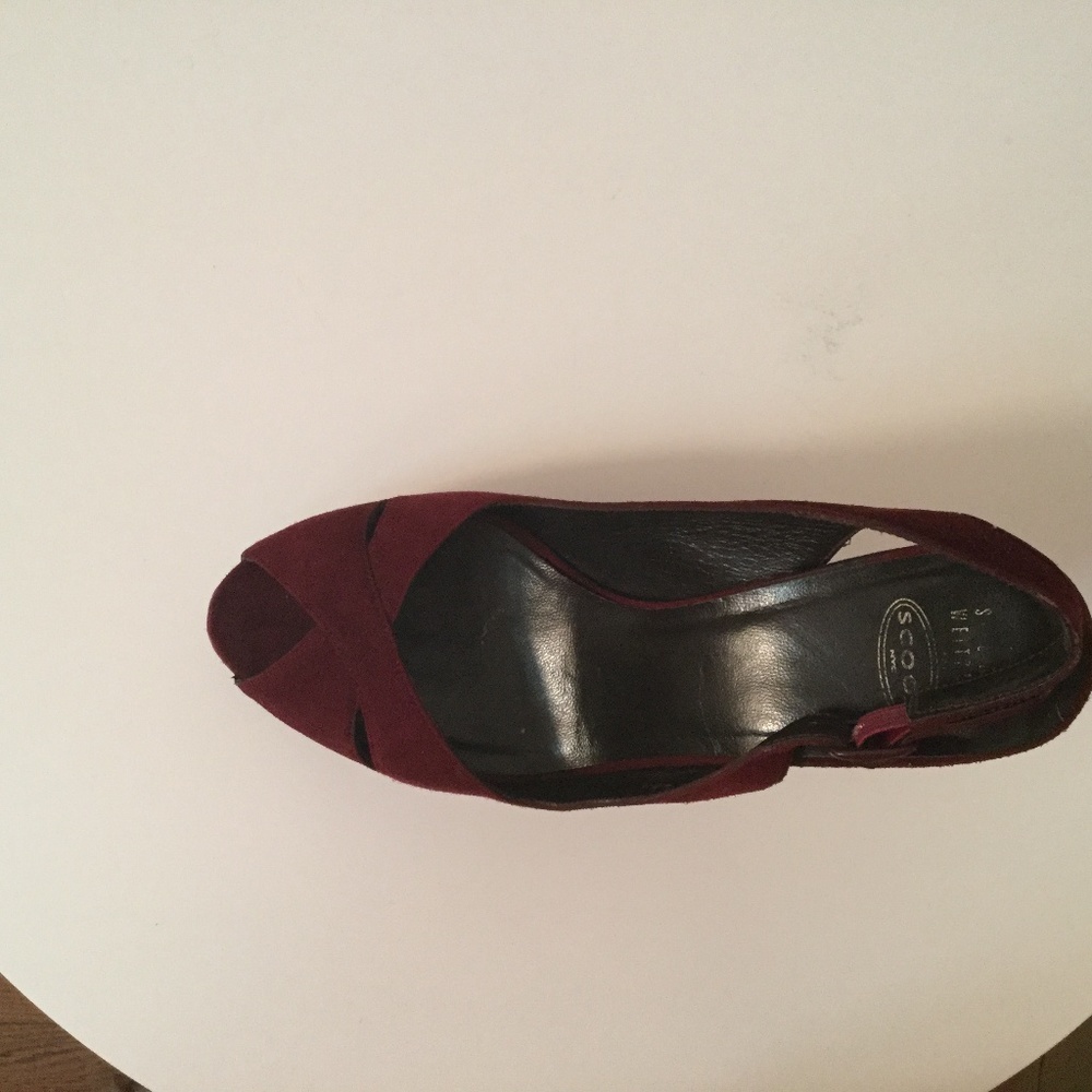 Stuart Weitzman Pump - image 1